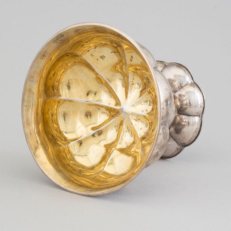 A Finnish parcel-gilt silver bowl, 1880.