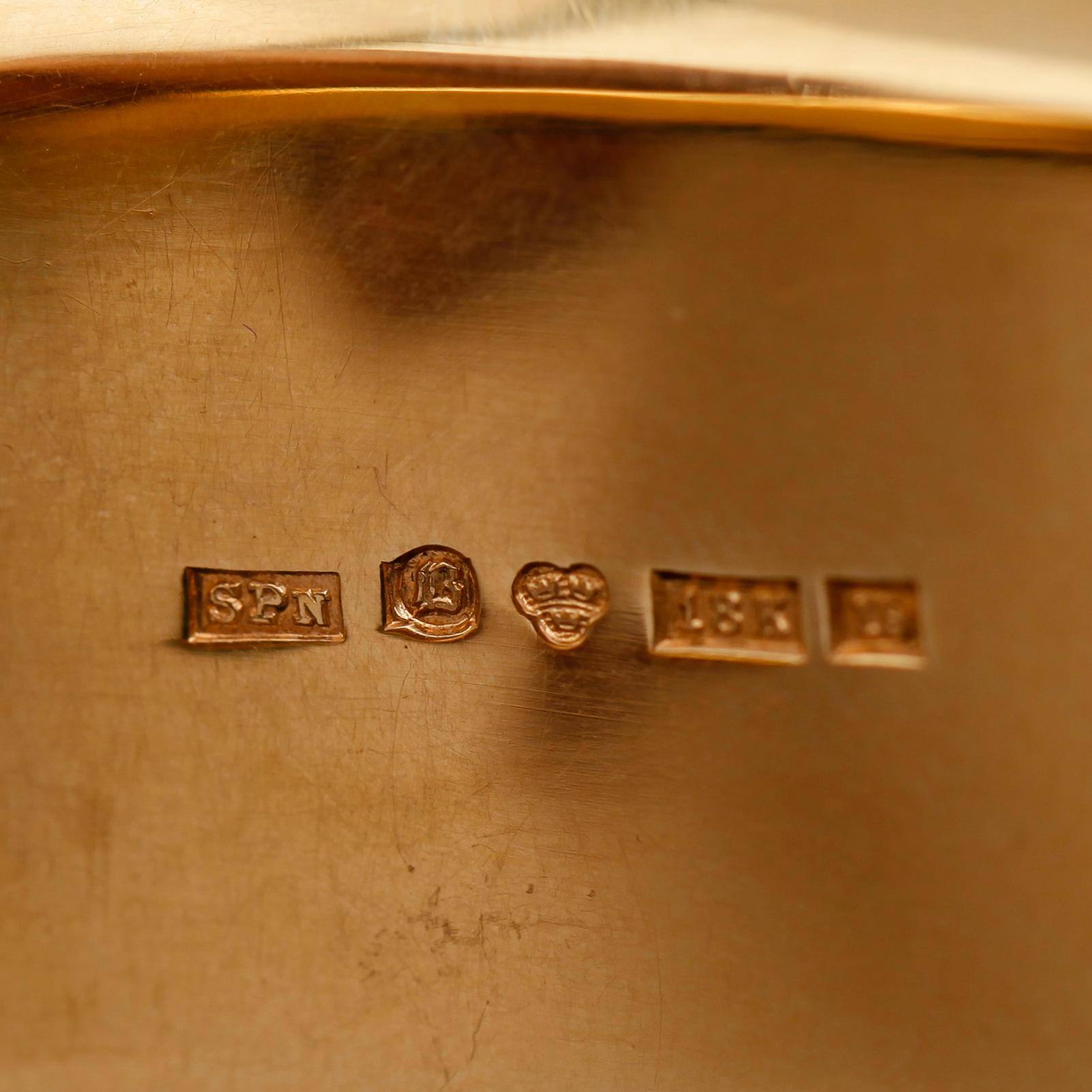 ARMBAND, 18 k guld, stel modell, total vikt ca 21 g.