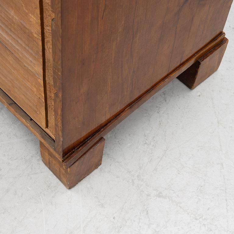 Chiffonier, empire, utförd av Daniel Sehfbom (mästare i Stockholm 1800-1837).