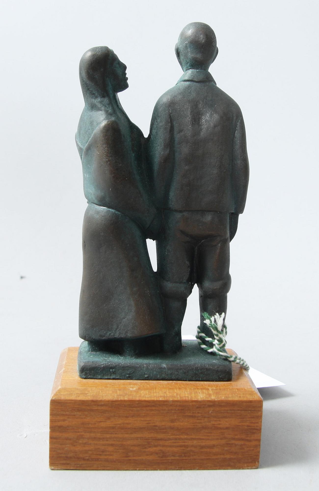 SKULPTUR, brons, efter Axel Olsson.