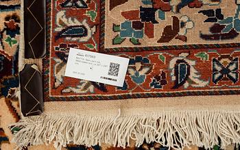 MATTA, Nain, part silk, 1900-talets slut, ca 387 x 297 cm.