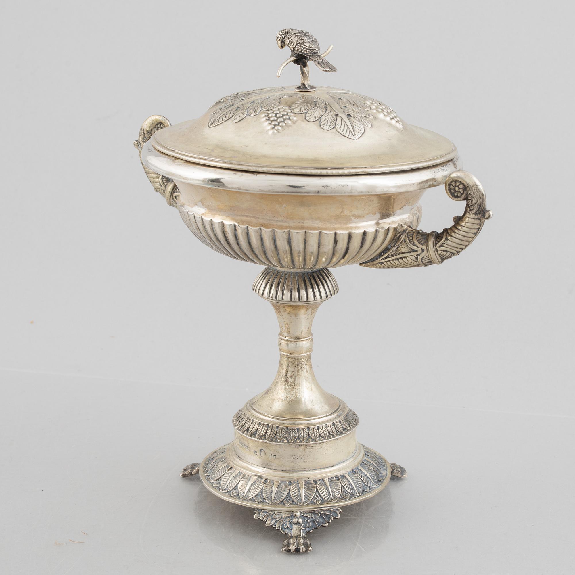 A Swedish silver sugar bowl with cover, marks of Magnus Fryberg, Jönköping 1830.