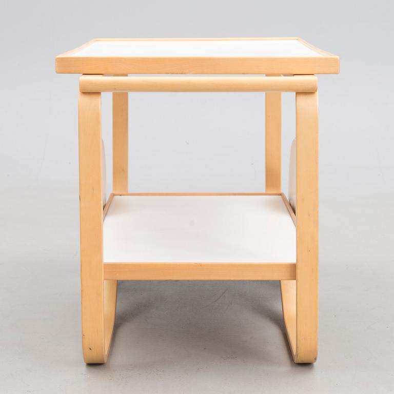 A mid 20th century tea trolley model 98 for Artek.