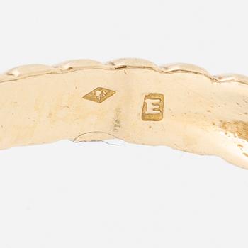 Ring, 18K guld med solitär briljantslipad diamant.