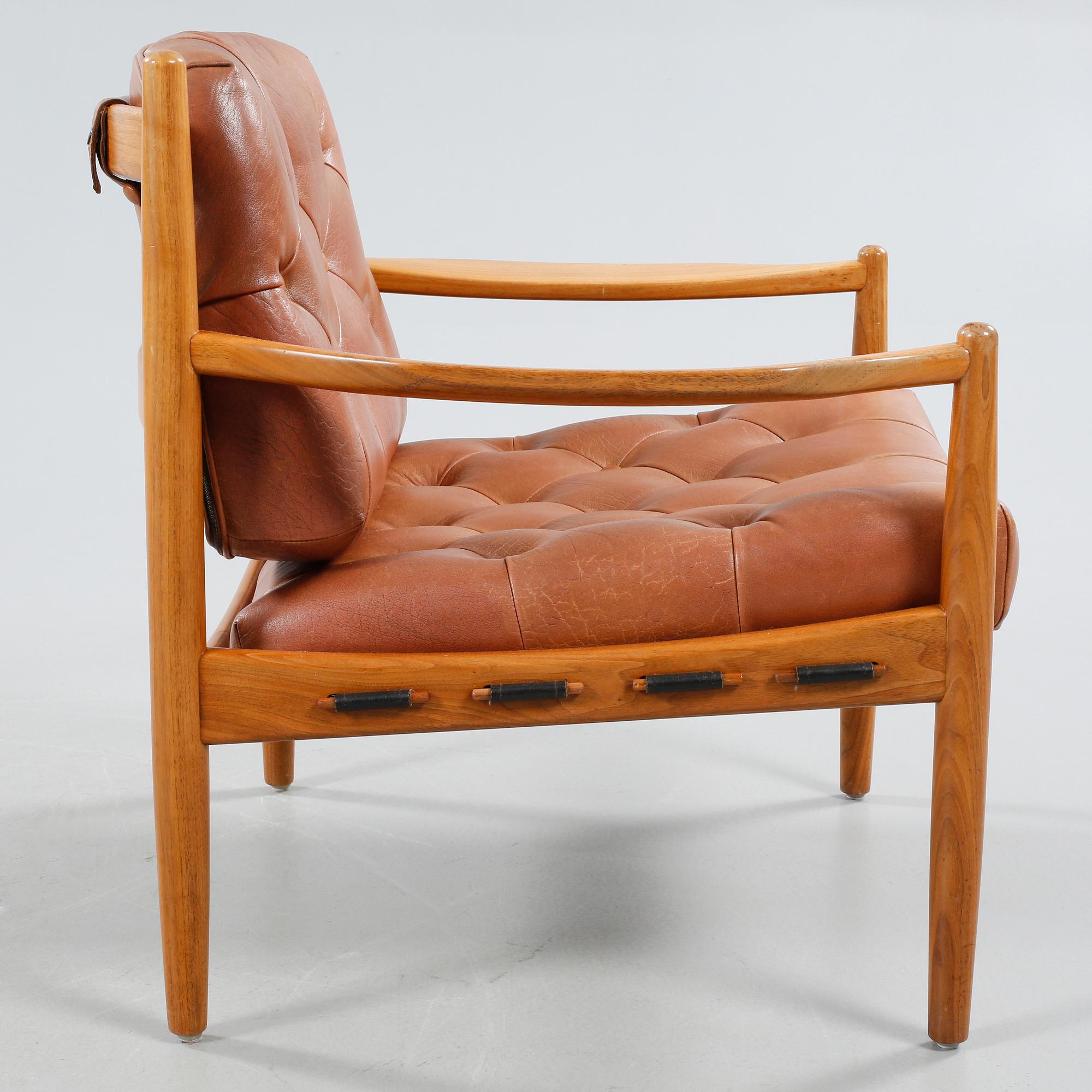 A armchair designed by Ingemar Thillmark, namned Läckö, made by OPE in Jönköping in the middle of the 1960s.