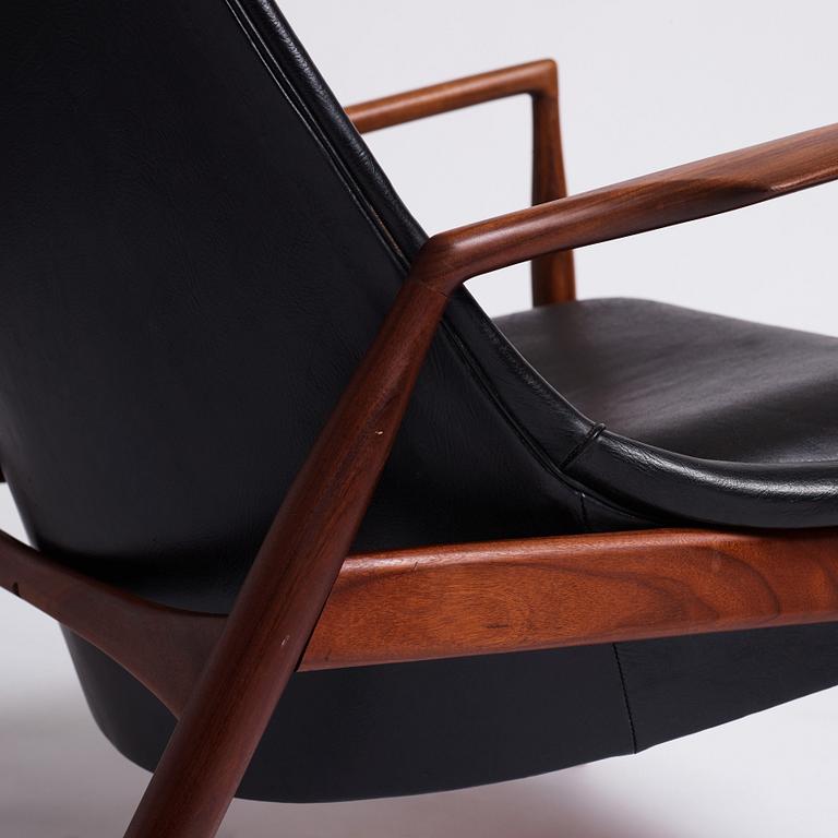 Ib Kofod-Larsen, a 'Sälen' (Seal) armchair, Olof Perssons Fåtöljindustri (OPE), Jönköping, Sweden 1950-60s.