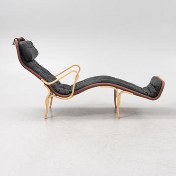 Bruno Mathsson, vilfåtölj, "Pernilla 3", Dux.