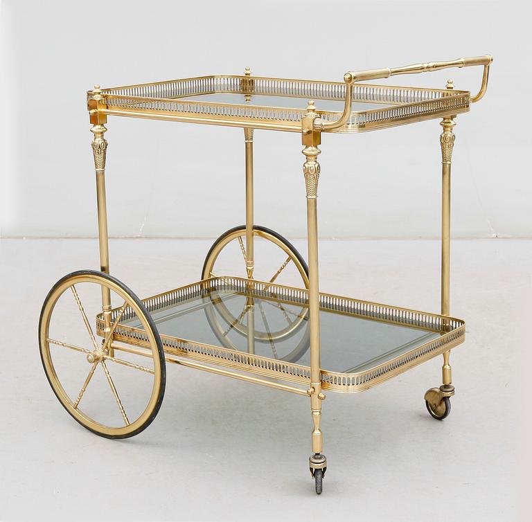 SERVERINGSVAGN, 1900-talets andra hälft.