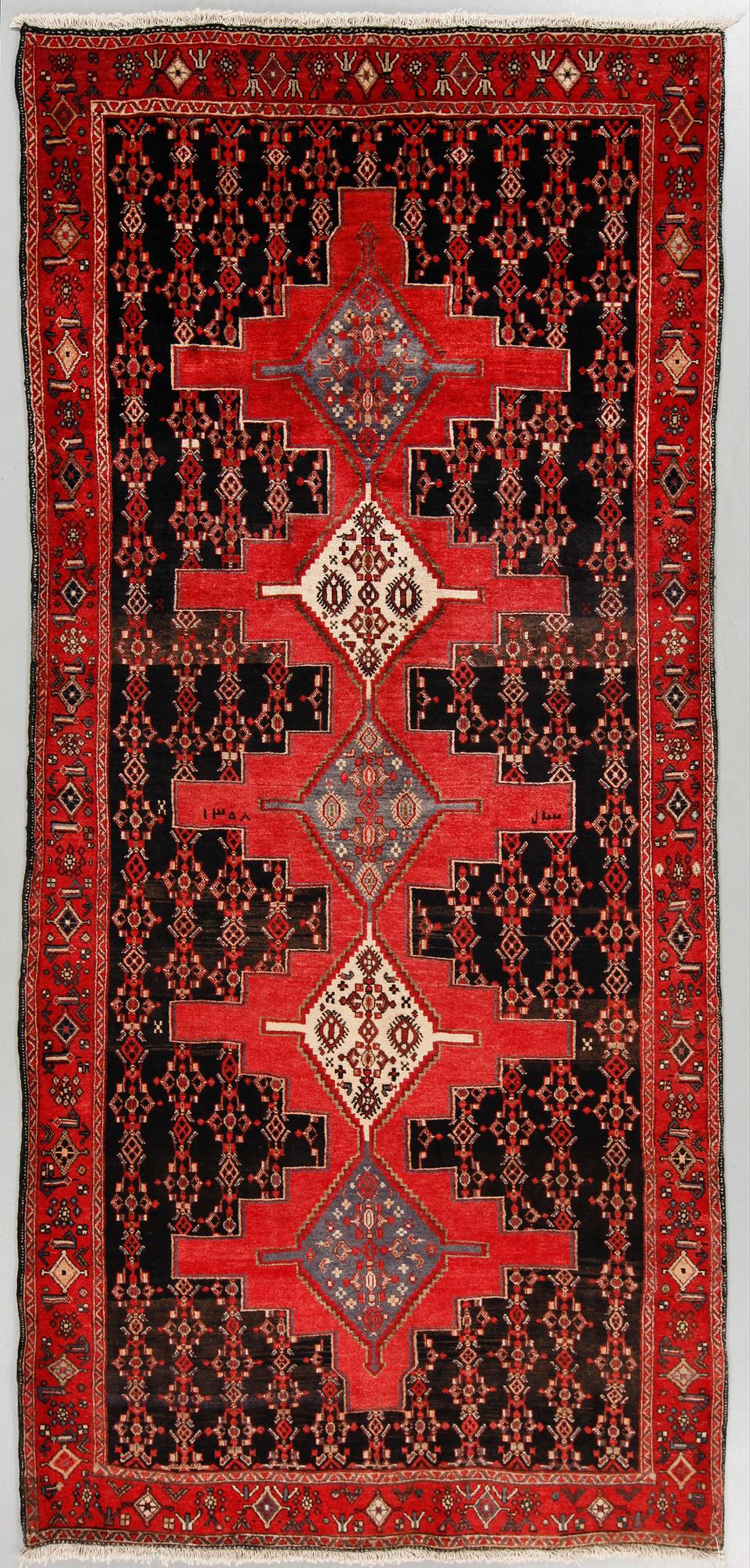 MATTA, Senne, old/semiantik, 307 x 145 cm.