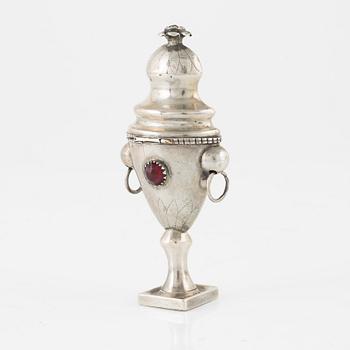 A Danish Silver Box, 'Hovedvandsegg', mark of U Stallknecht, Horsens around 1840.