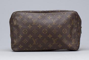 NECESSÄR, "Trosse de toilette", Louis Vuitton.