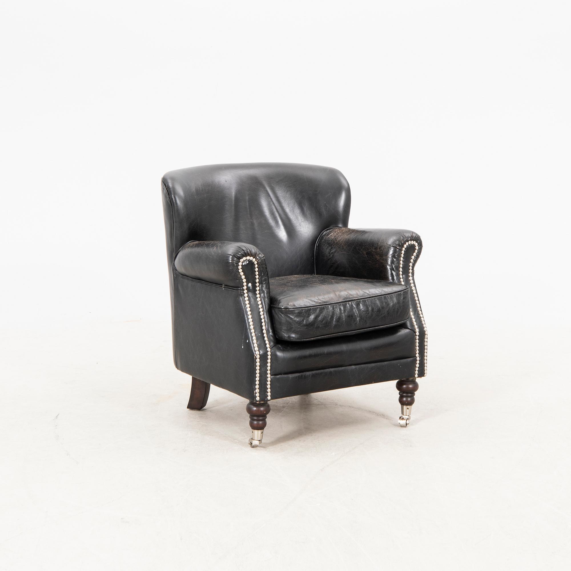 Clubfåtölj, sent 1900-tal/2000-tal.