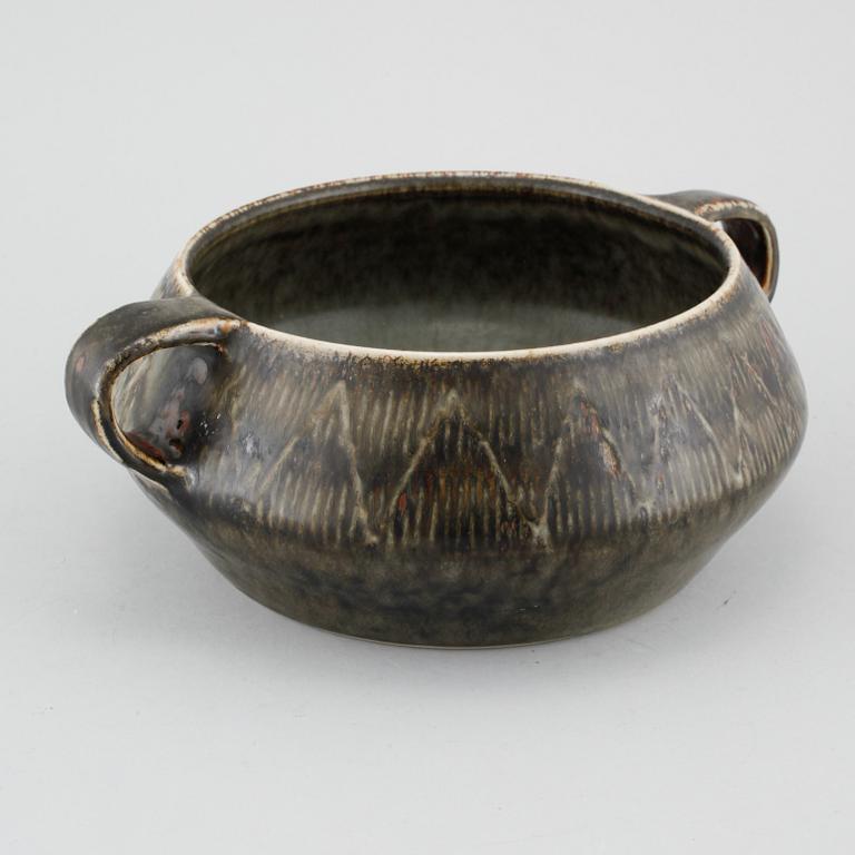 Unique stoneware bowl with handles by CARL-HARRY STÅLHANE, Rörstrand, signed and dated -61.