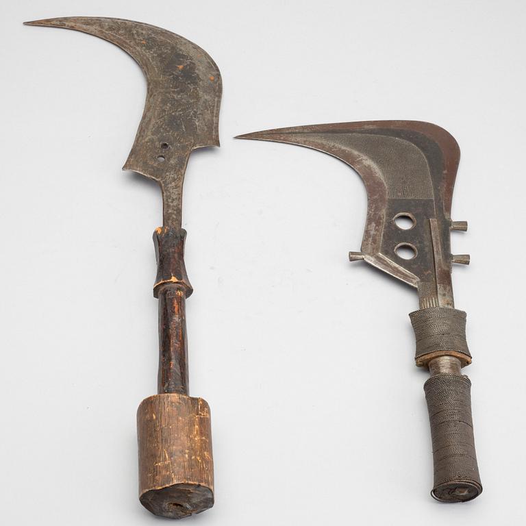 DAGGERS, TROMBASH, MANGBETU, D R Congo, CURRENCY.