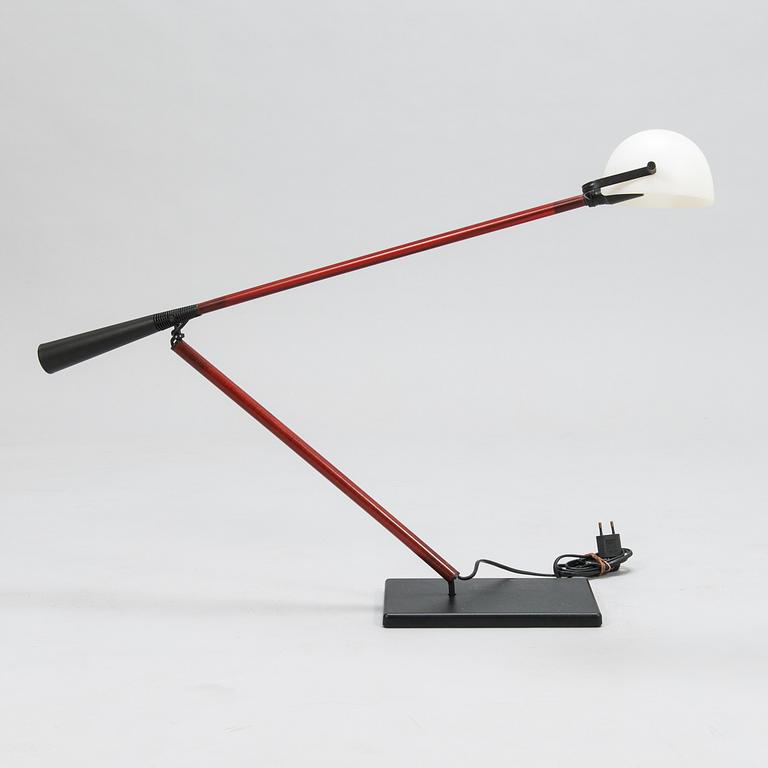 PAOLO RIZZATTO & GINO SARFATTI, A model 612/613 desk lamp for Arteluce, Italy 1970's.