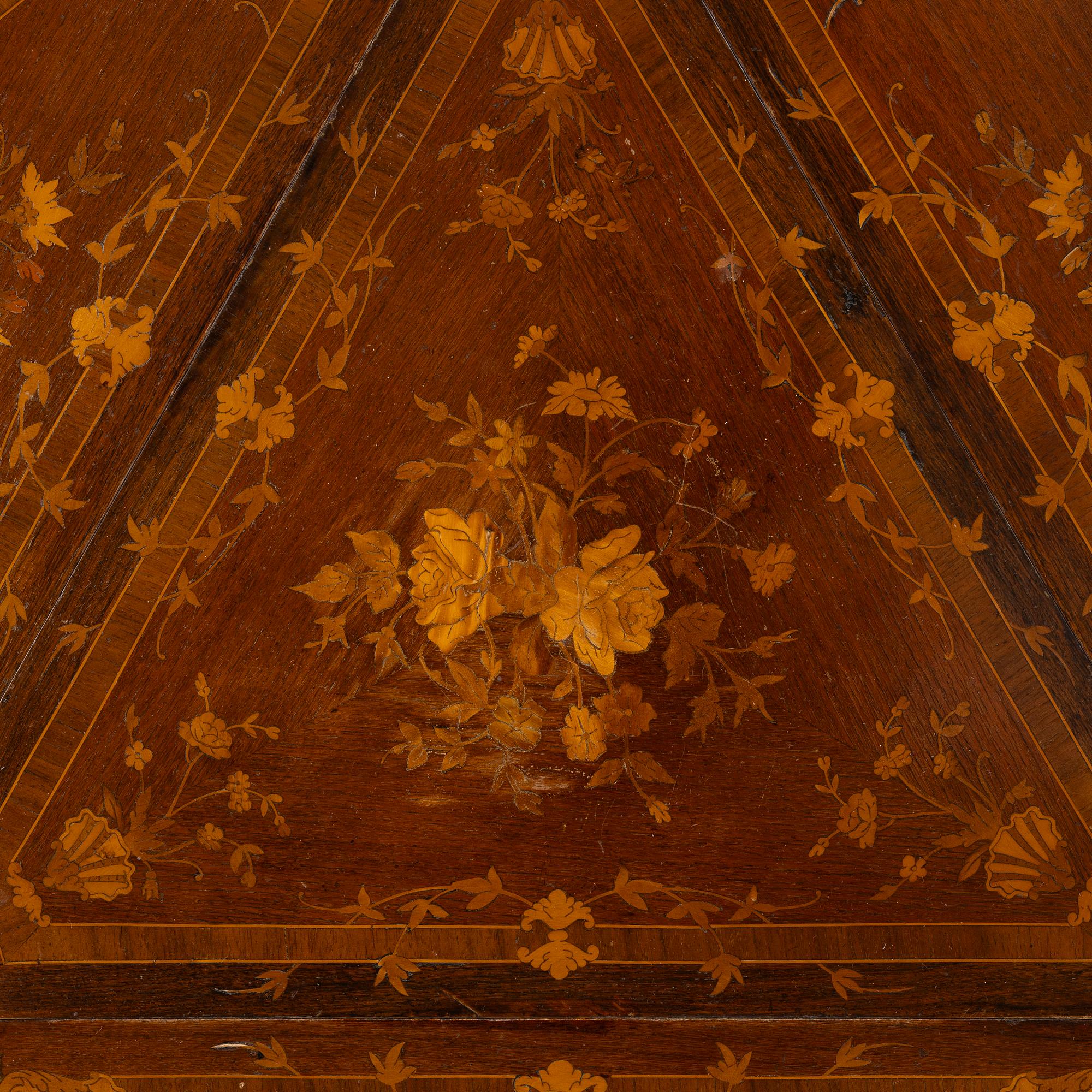 Two matched dropleaf tables, Louis XV style from around the year 1900.