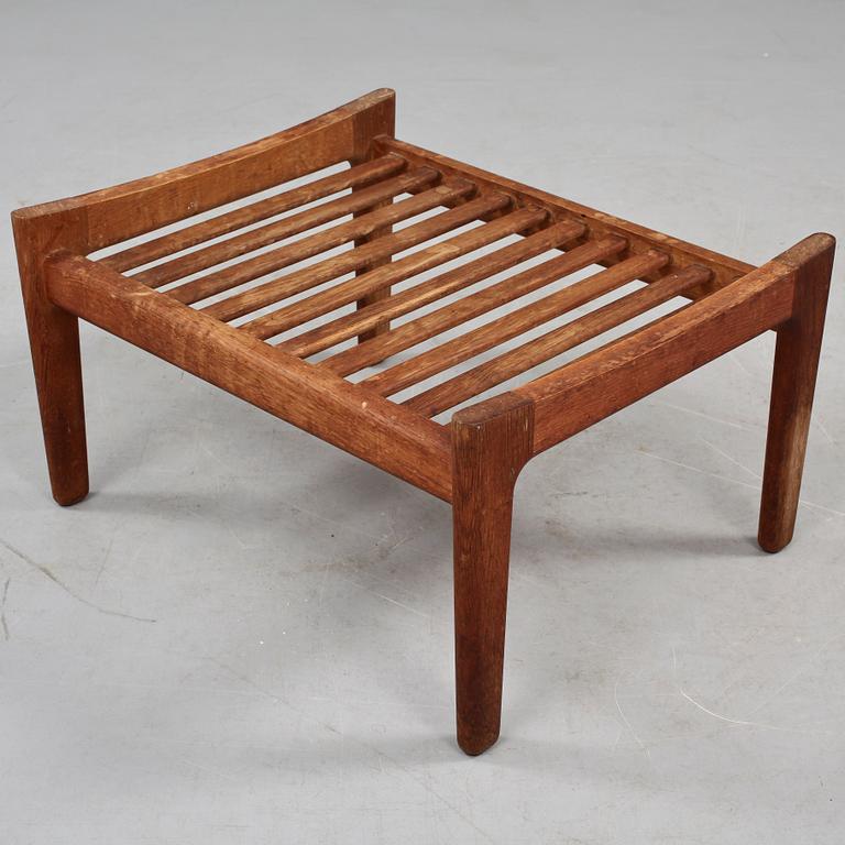 FÅTÖLJ med FOTPALL, "GE 290", Hans J Wegner, Getama, Danmark, 1900-talets andra hälft.