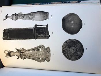 SKULPTUR, lergods. Tangdynastin (618-907).