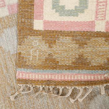 A swedish flat woven carpet, signed  Å (Anna Johanna Ångström), 202 x 138 cm.