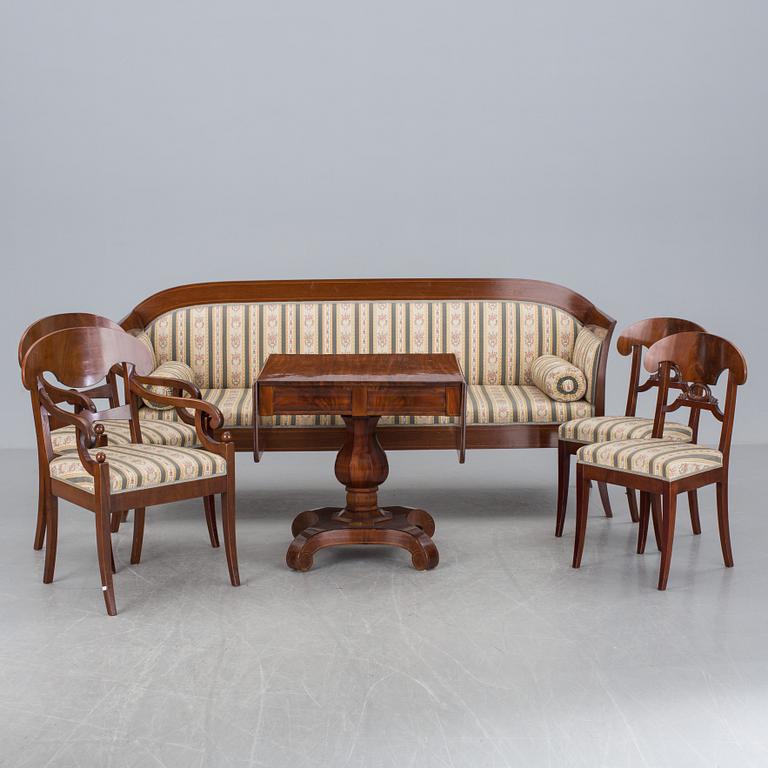 SALONGSMÖBEL, 6 delar, Karl Johan-stil, 1900-talets början.