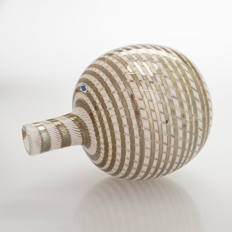 Oiva Toikka, a glass bottle, Pro Arte "Ranta" (Beach) series, signed O. Toikka Nuutajärvi.