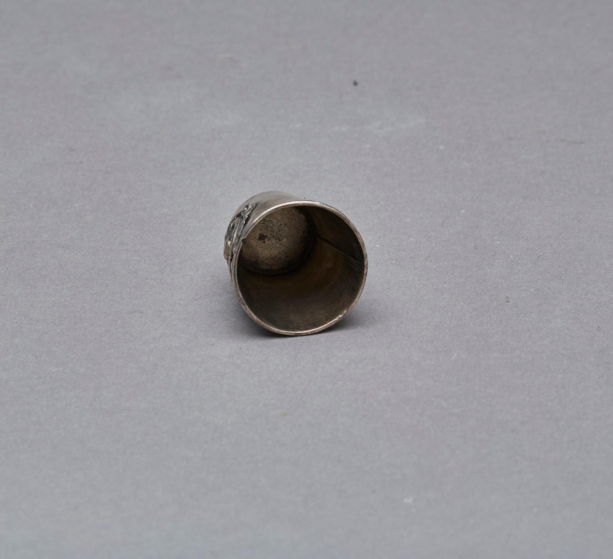 SUPKOPP, silver, Kina, märkt undertill. 24 g.
