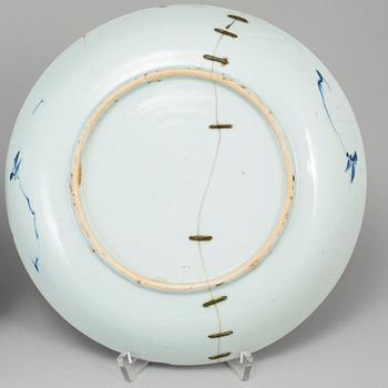 SKÅLFAT, tre stycken, kompaniporslin. Qingdynastin, Qinalong (1736-95).