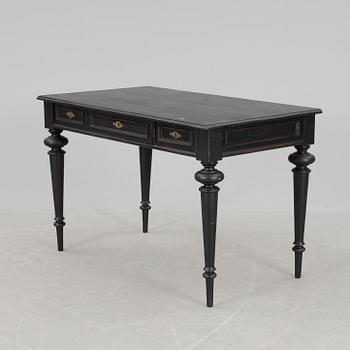 SKRIVBORD, nyrenässans, 1800-talets slut.