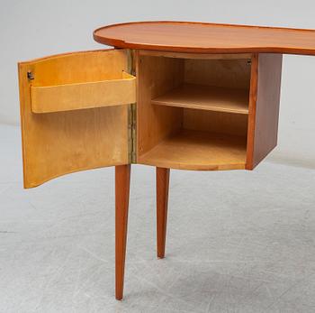 A mid 20th Cenutry sideboard.