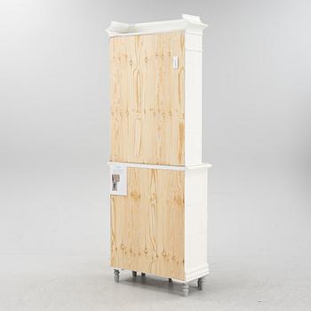 Kakelugnsskåp, 2000-tal, modern tillverkning.