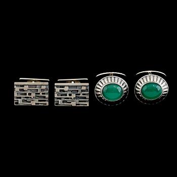 MANSCHETTKNAPPAR, 2 par, silver och grön sten, bl a Alton, 1952 samt 1960-tal. Total vikt ca 25 g.