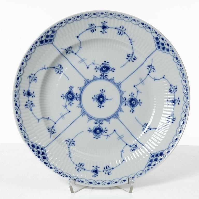 Royal Copenhagen, a set of twelve porcelain appetizer plates, 'Musselmalet' / 'Blue Fluted', Denmark.