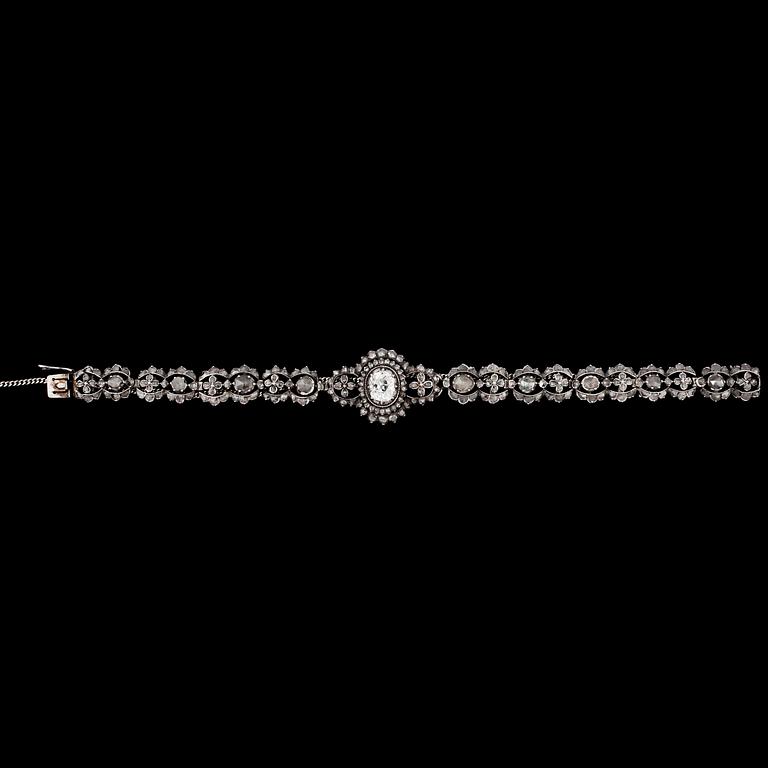 ARMBAND, antik- och rosenslipade diamanter, mittsten ca 1.50 ct.