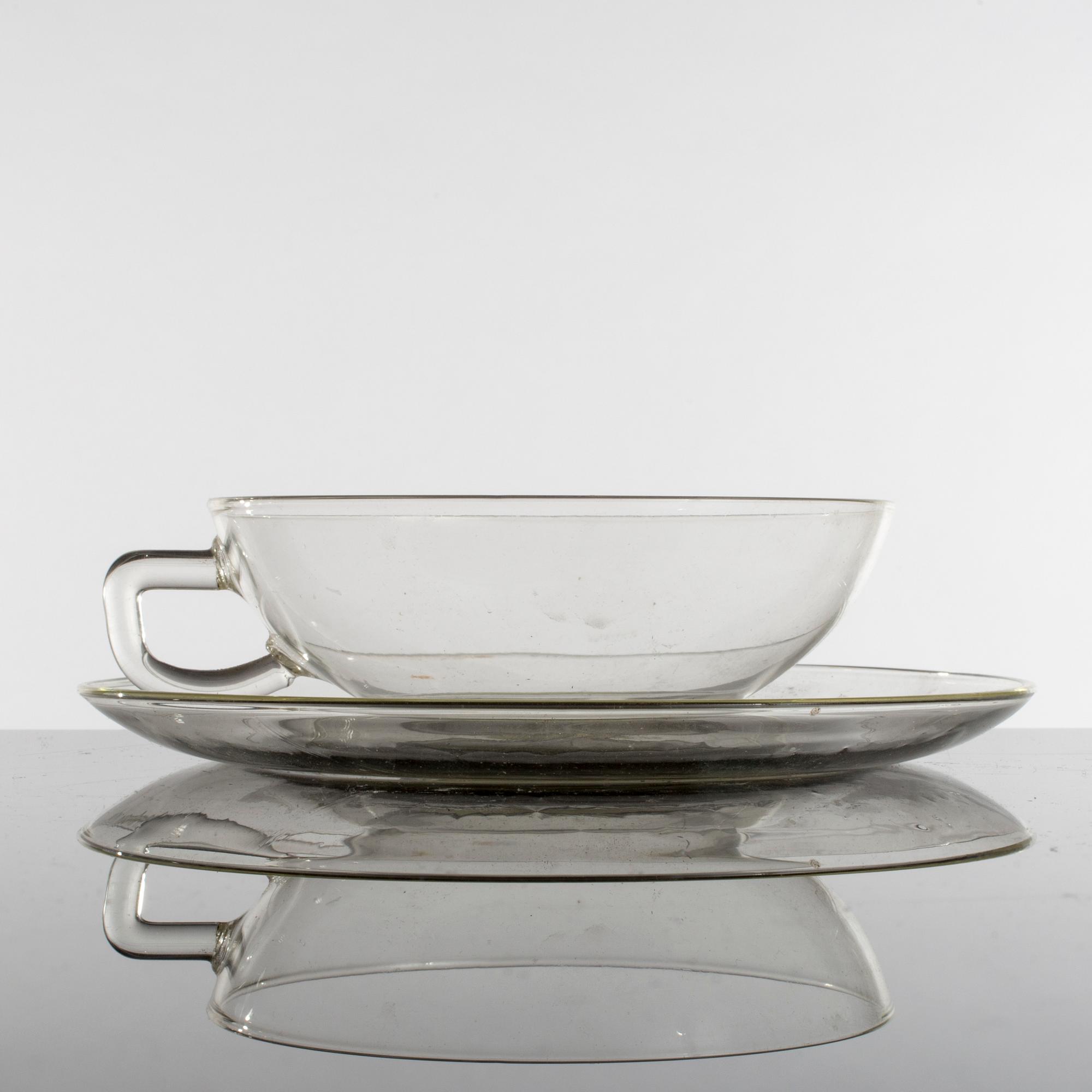 WILHELM WAGENFELT, 36 delar till teservis, delar, för Jenaer Glaswerke, Jena.