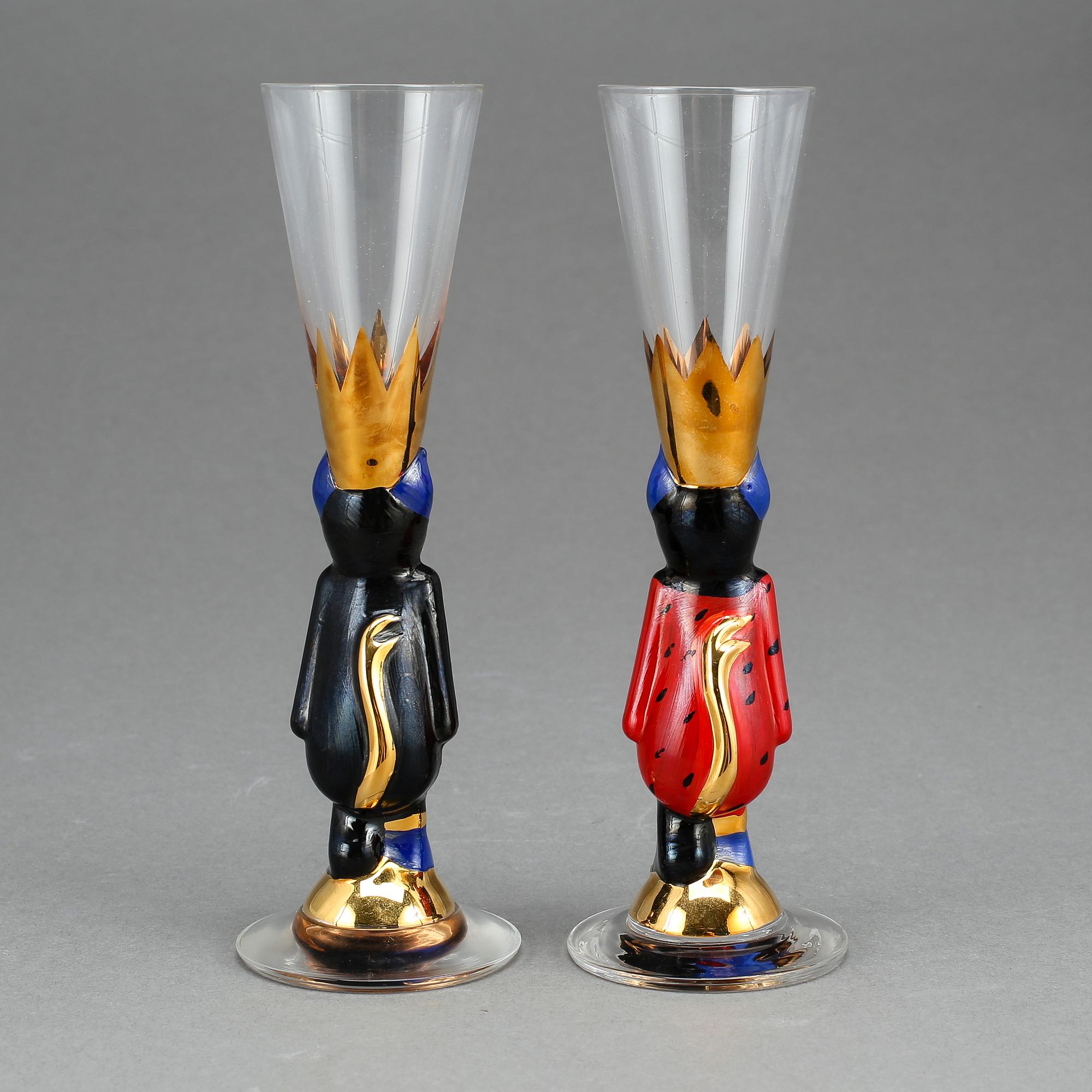 SNAPSGLAS, 2 st. "Nobel", Gunnar Cyrén, Orrefors. Formgivna 1996.