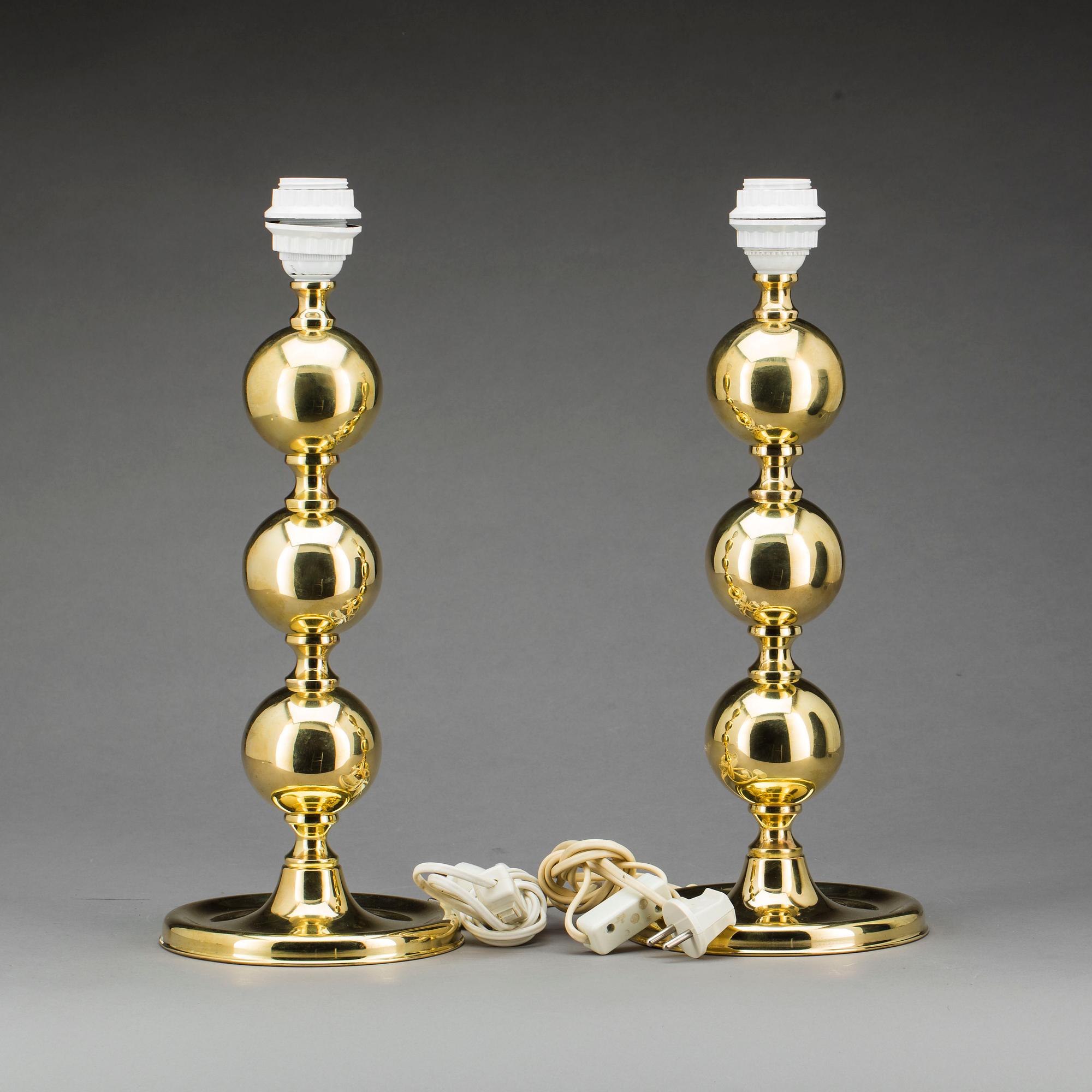 BORDSLAMPOR, ett par, 1900-talets andra hälft.