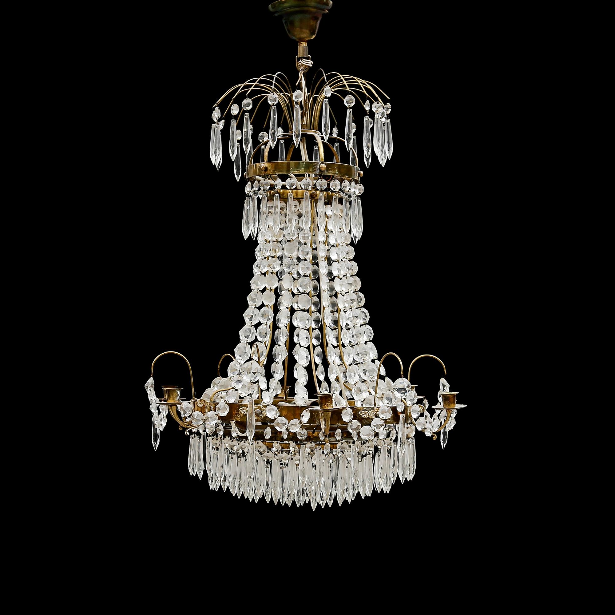 LJUSKRONA, 1900-talets mitt. Höjd 68 cm.