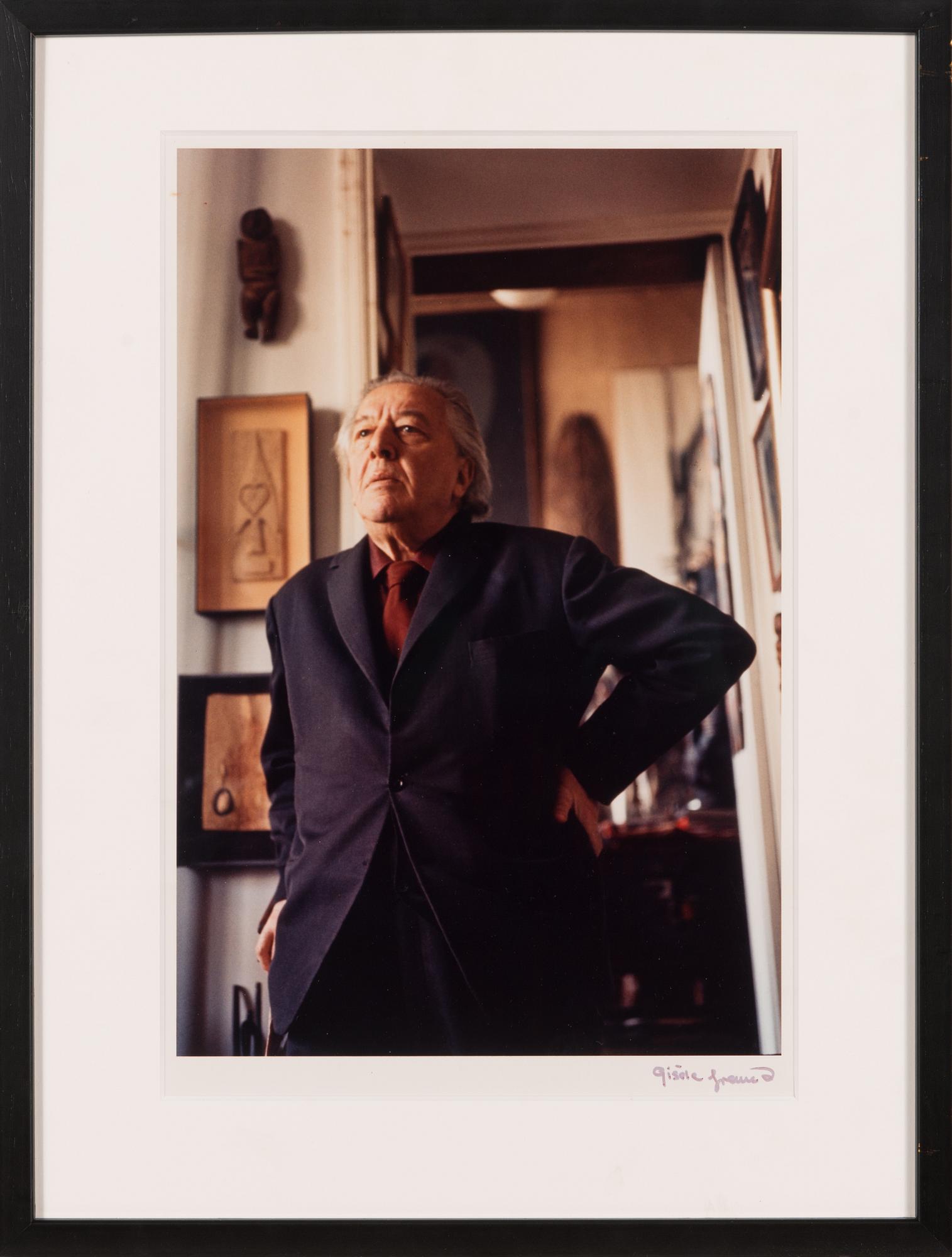 Gisèle Freund, photograph, signed and stamped.