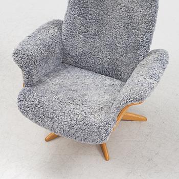 An 'Air' armchair with ottoman, Conform, 21st century.