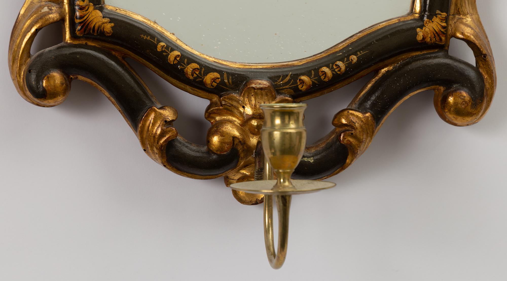 A pair of mirror sconces, Baroque style, 20th century.