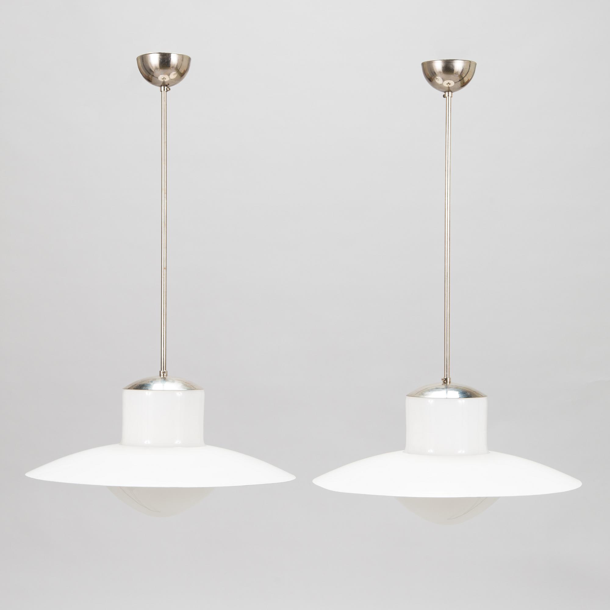 Paavo Tynell, taklampor, ett par 1602/1673, Idman.