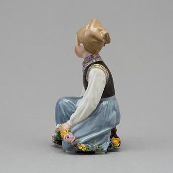 FIGURIN, porslin. "Amager", Royal Copenhagen, Danmark, 1950-tal.