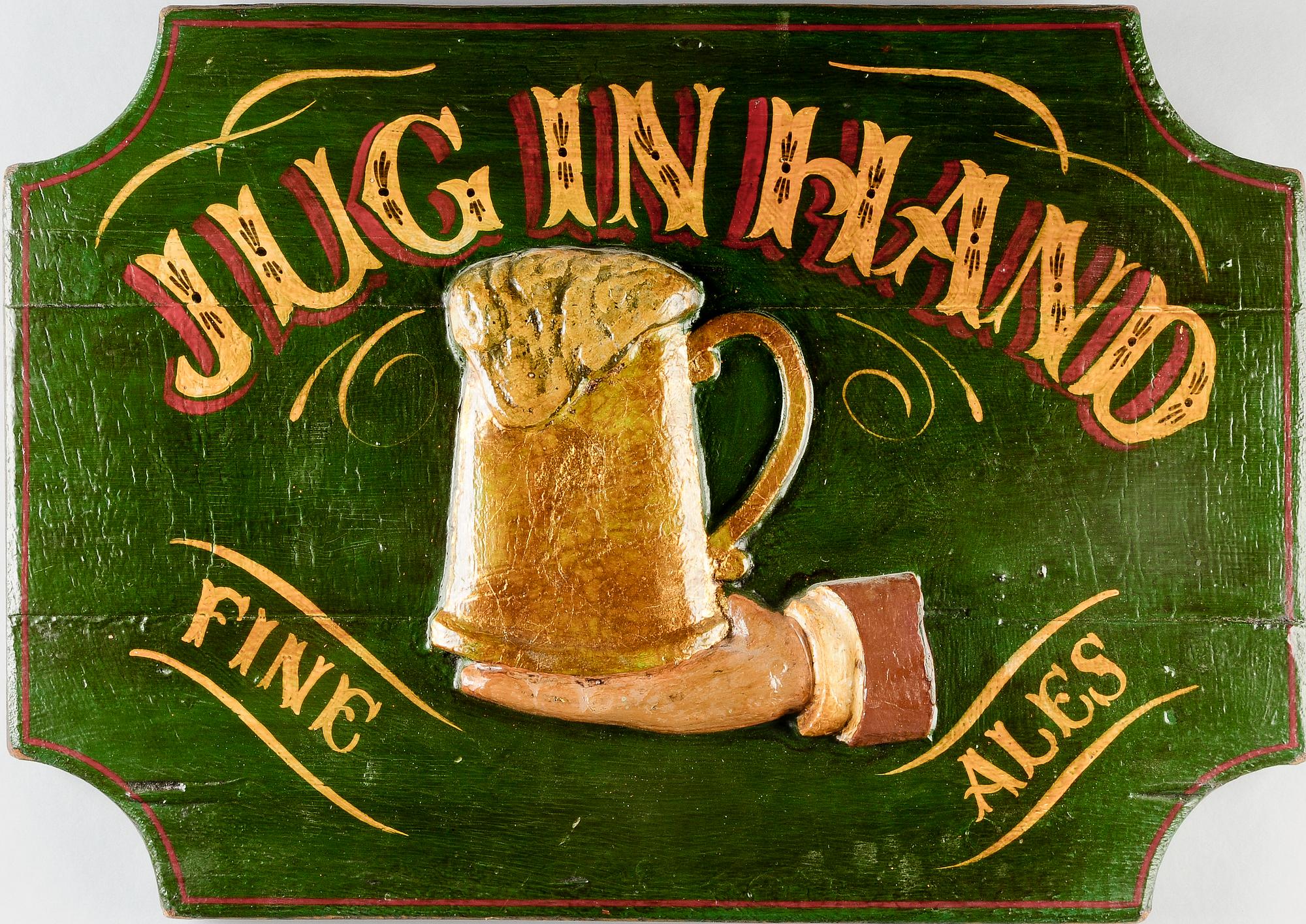 PUBSKYLT, bemålat trä, 1900-talets mitt.
