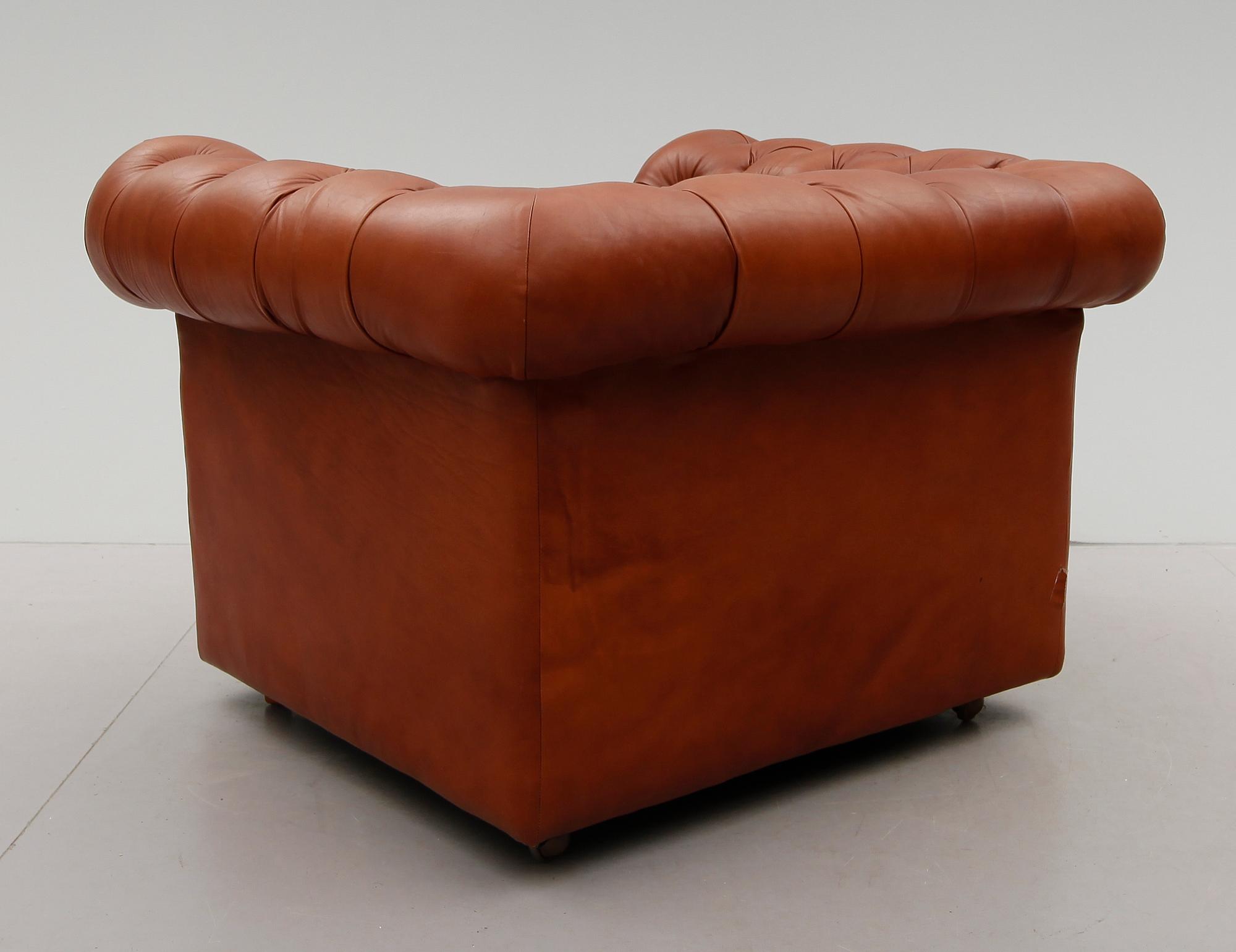 SOFFA SAMT FÅTÖLJ, Chesterfield, sent 1900-tal.
