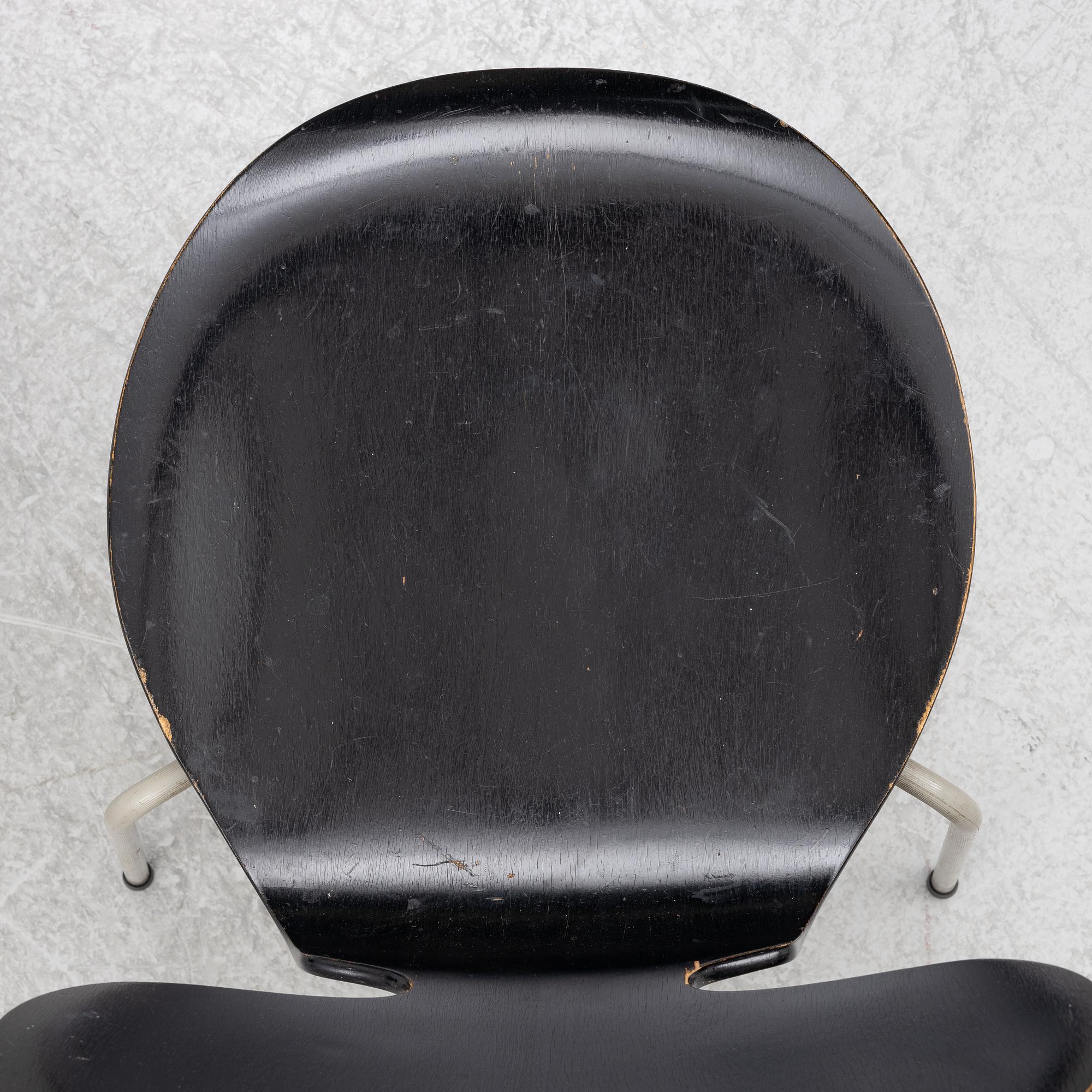 Arne Jacobsen, chairs, 4 pcs, "Ant", Fritz Hansen, Denmark, second half of the 20th century.