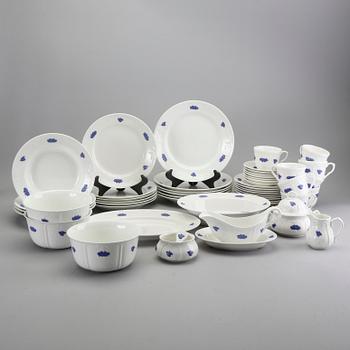 Servis 44 dlr "Blå Blom" Gustavsberg 1900-talets andra hälft porslin.