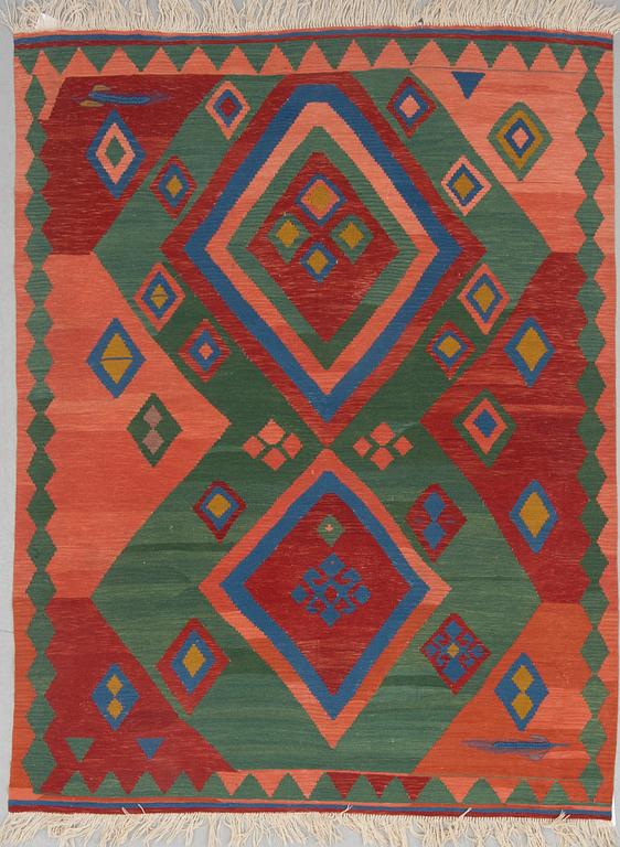 MATTA, Kelim, orientalisk, modern tillverkning. Ca 209 x 158 cm.