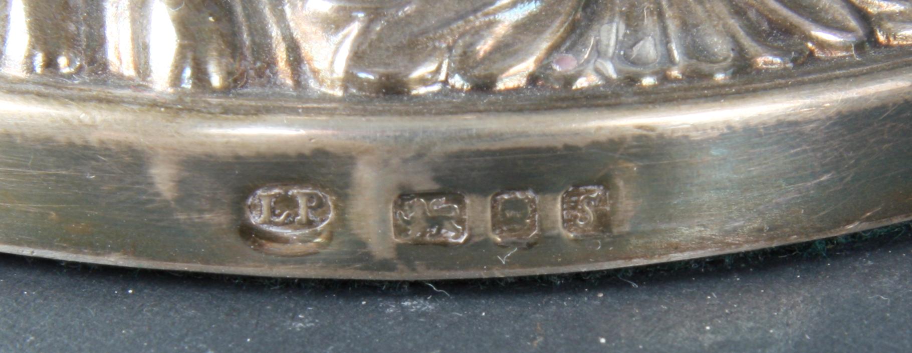 LJUSSTAKAR, ett par, silver, London, England.