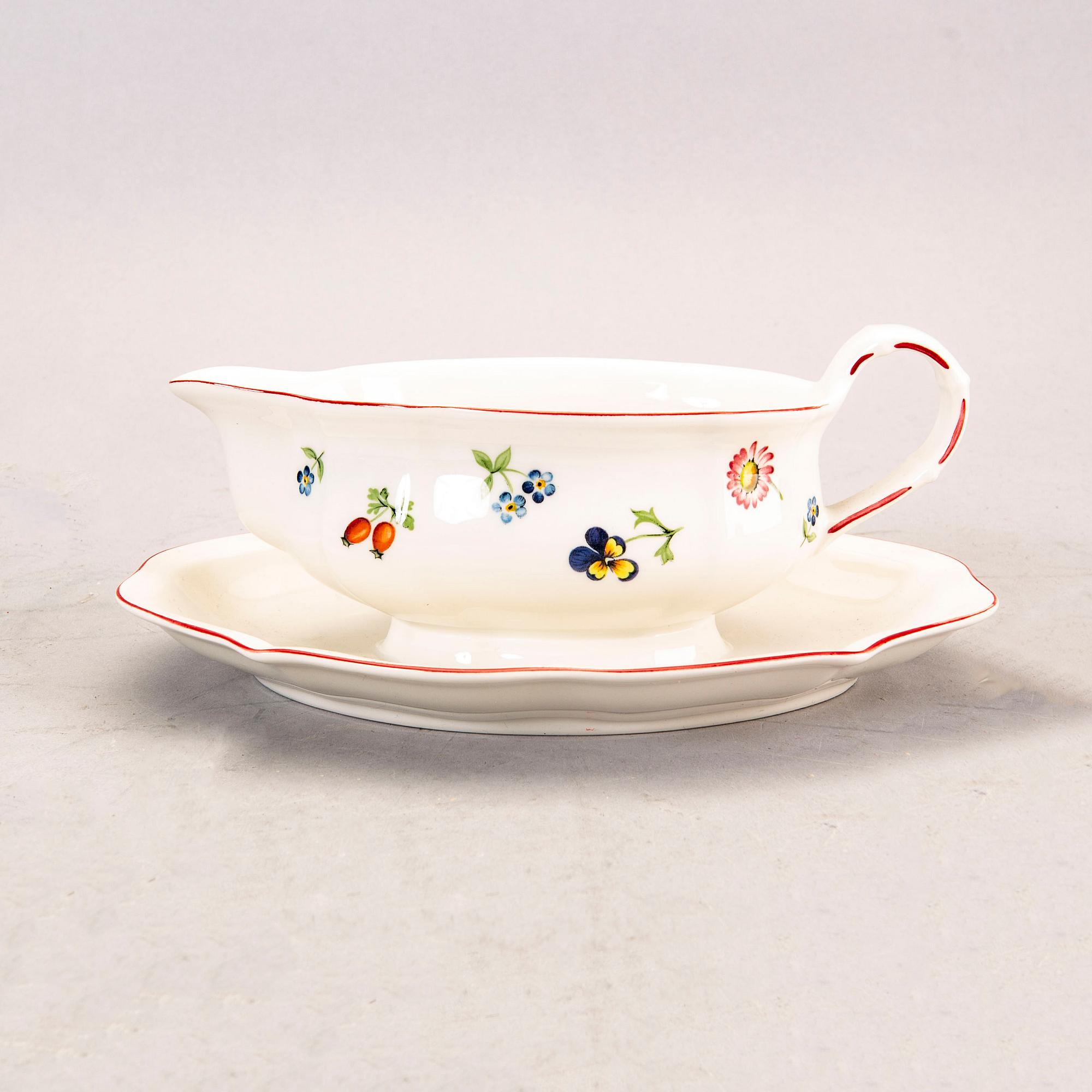 Servis 49 dlr "Petite Fleur", Villeroy & Bosch, 1900-talets slut, porslin.