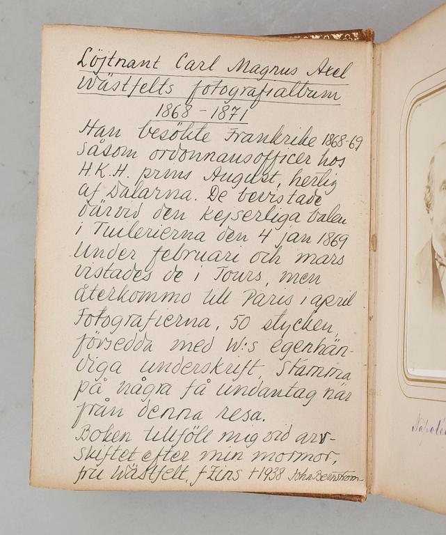 FOTOGRAFIALBUM FRÅN ANDRA KEJSARDÖMET, ca 50 bilder, bla Napoleon III och Christina Nilsson, Frankrike 1868-71.